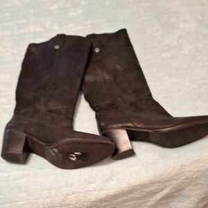 Chic Black Heeled Women's Boots